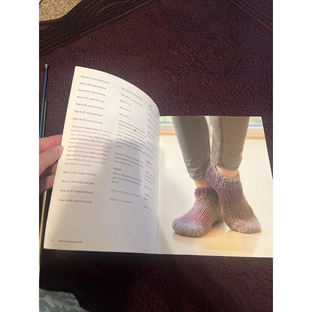 Loom Knitting for Mommy and Me Paperback By Leisure Arts Beginner Knit